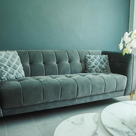 Gorgeous Kej In Pereybere 2 Bed Apartment Pereybere Beach Екстериор снимка